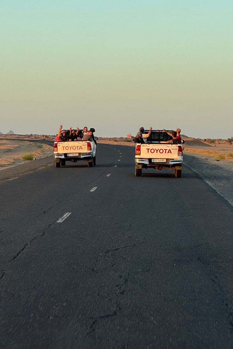 Jeeps auf den Straßen Mauretaniens